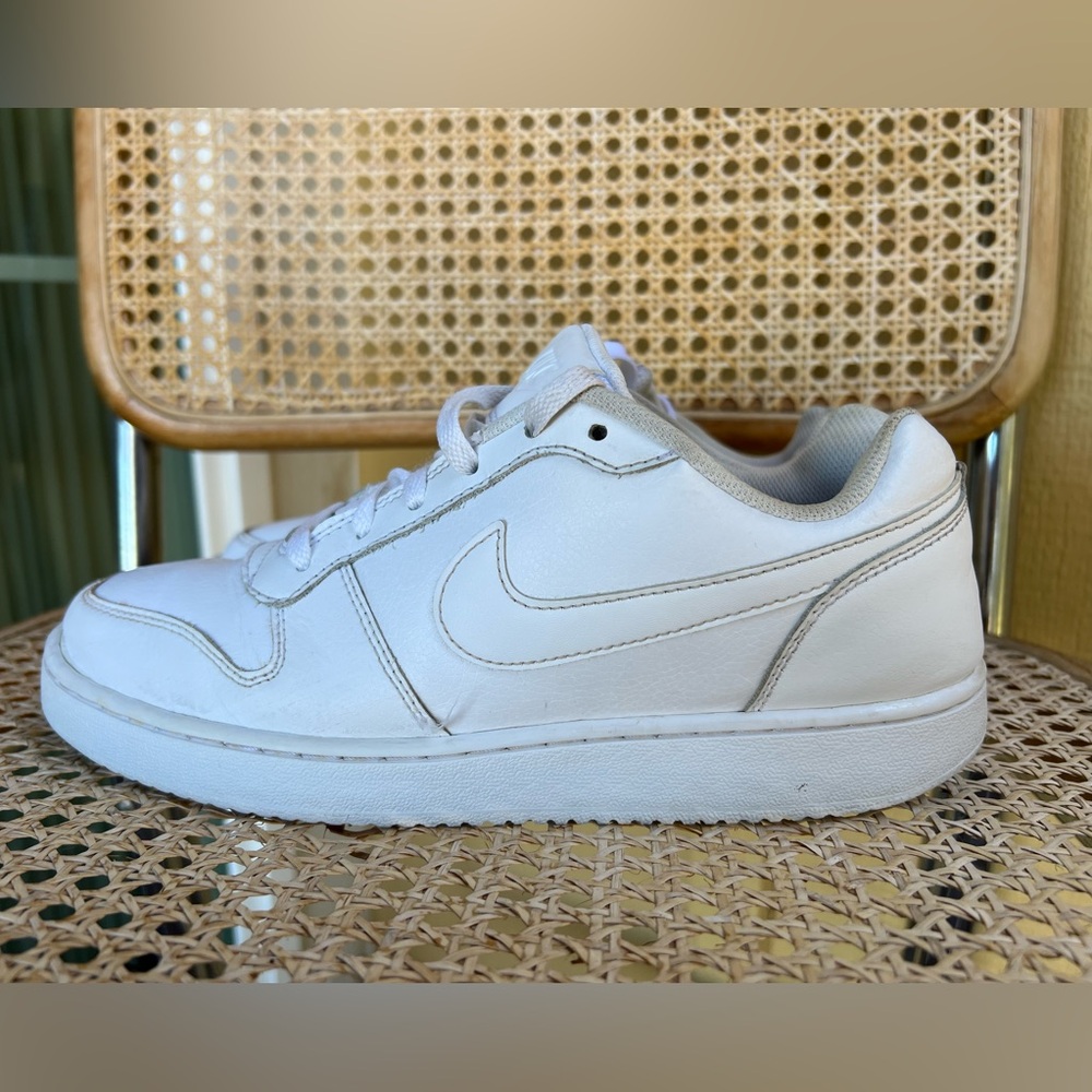 Nike Ebernon Low Triple White Women’s size 9.5